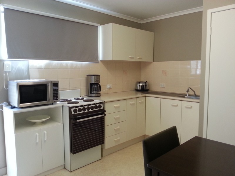 1/19 Clifton St, Booval QLD 4304