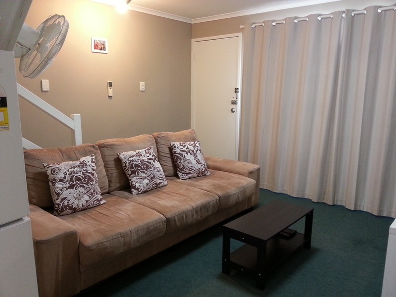 1/19 Clifton St, Booval QLD 4304