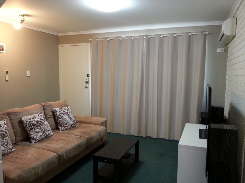 1/19 Clifton St, Booval QLD 4304