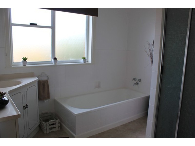 17 Malunga Street, Kings Meadows TAS 7249