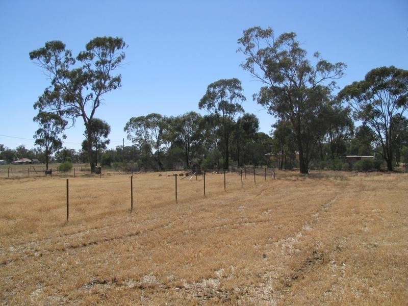 2 Spring Street, Ganmain NSW 2702