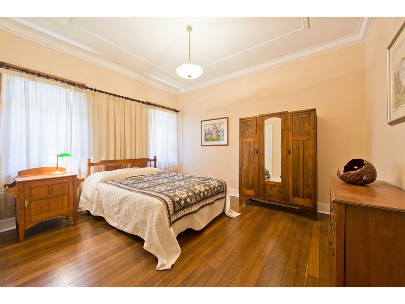 8 Dovedale St, Grafton NSW 2460