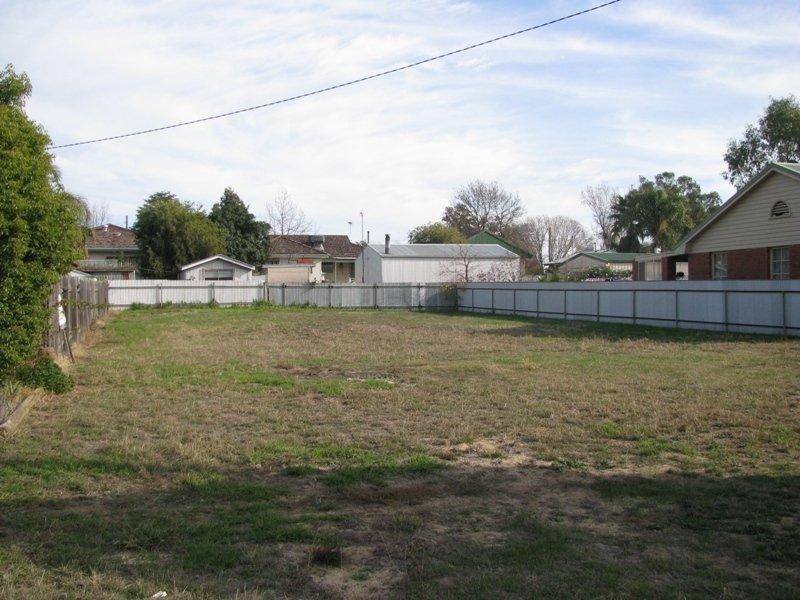 16 Veale Street, Ashmont NSW 2650