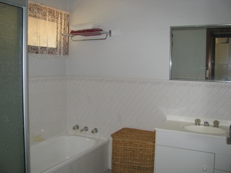 27 Cowabbie Street, Coolamon NSW 2701