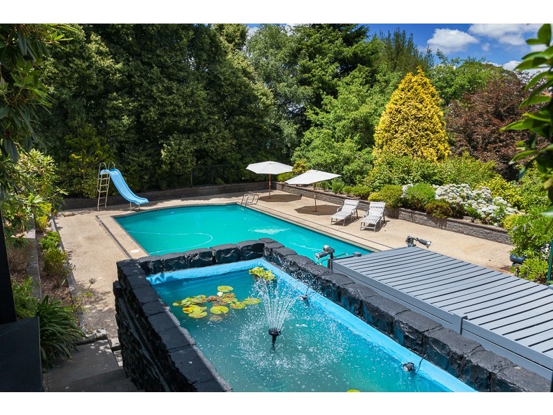 29 One Tree Hill Rd, Ferny Creek VIC 3786