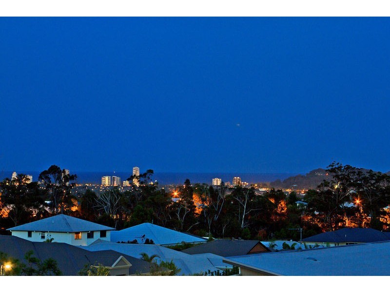 4 Koolang Crescent, Reedy Creek QLD 4227