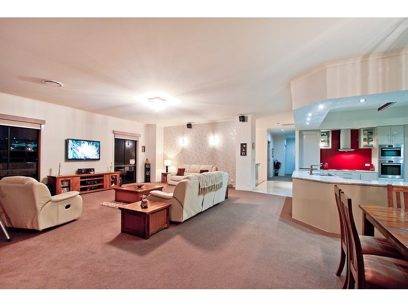 4 Koolang Crescent, Reedy Creek QLD 4227