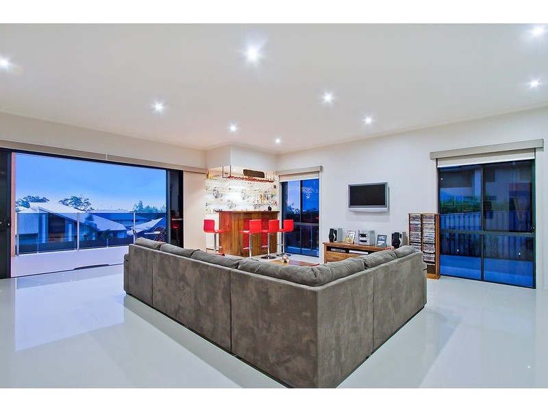 4 Koolang Crescent, Reedy Creek QLD 4227