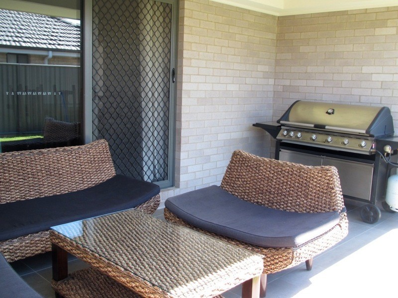 147 Northlakes Drive, Cameron Park NSW 2285