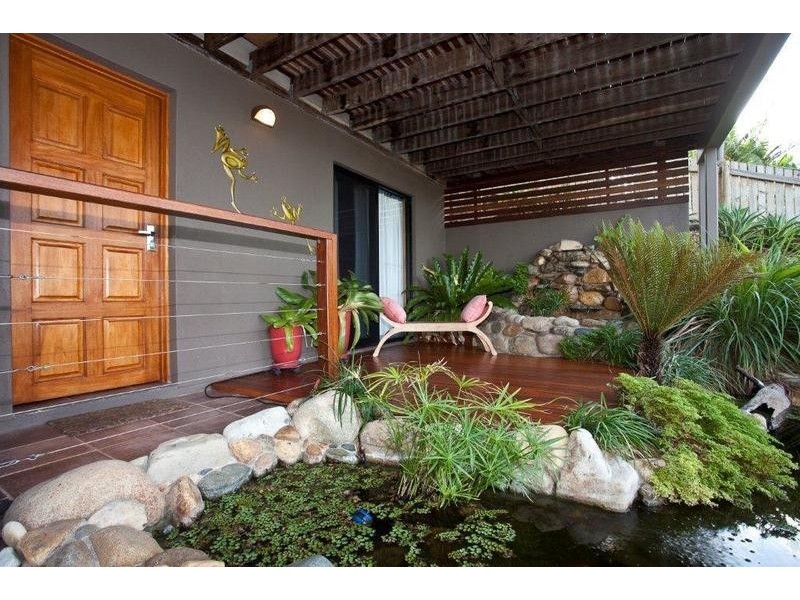 17 Country Road, Cannonvale QLD 4802