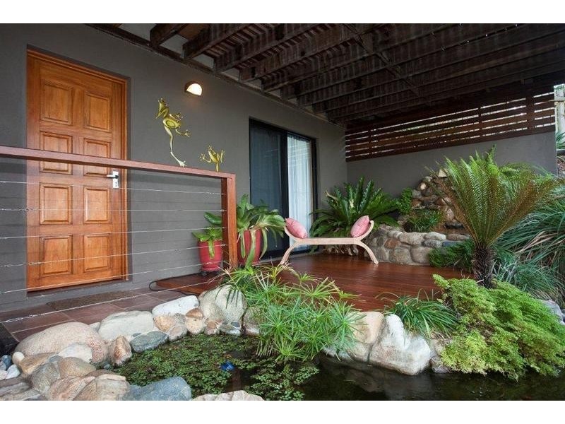 17 Country Road, Cannonvale QLD 4802