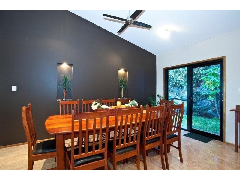 17 Country Road, Cannonvale QLD 4802
