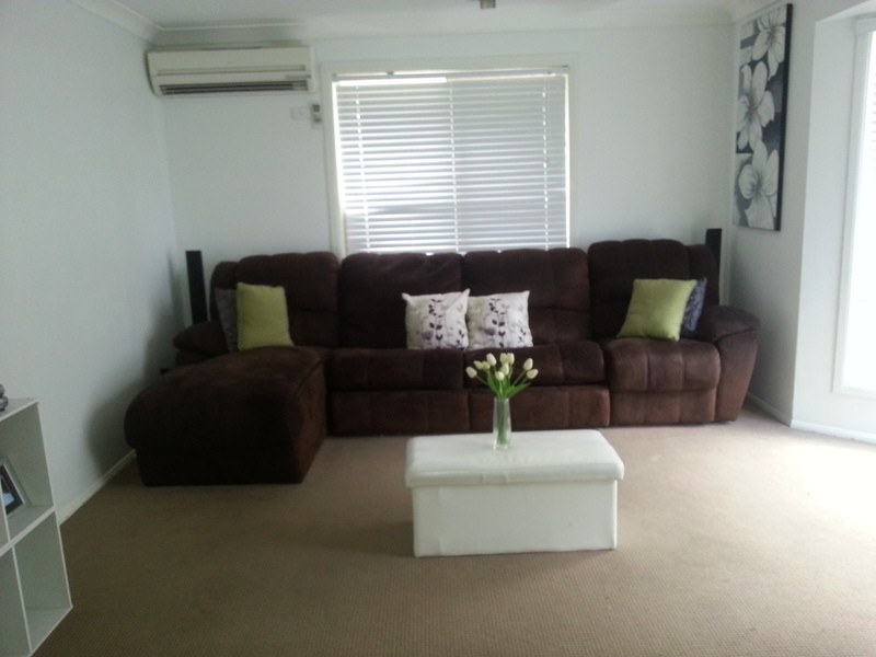 100 Highbury Dr, Redbank Plains QLD 4301