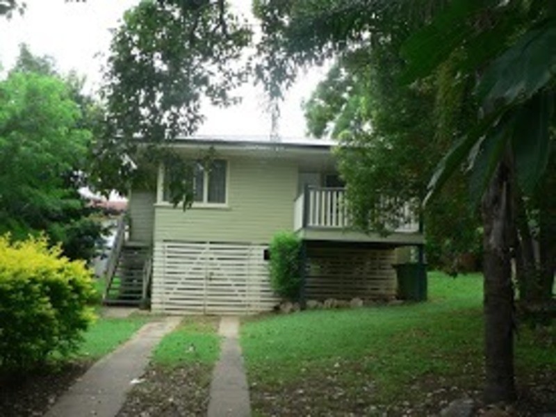 8 Odette St, Leichhardt QLD 4305