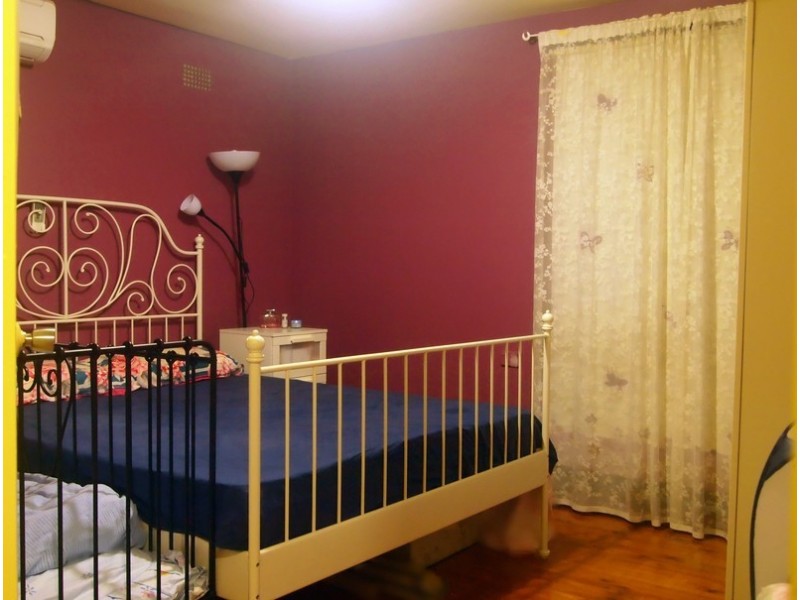 Macquarie Fields NSW 2564