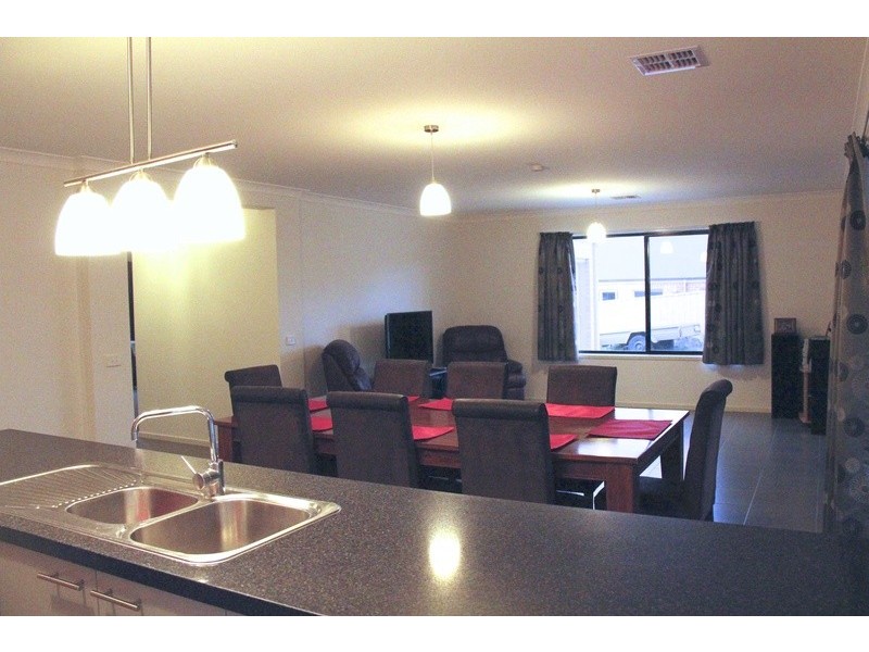 5 Saddle Court, Maiden Gully VIC 3551