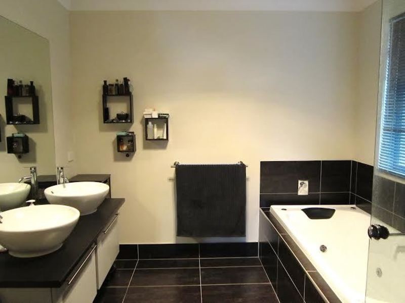 5 Saddle Court, Maiden Gully VIC 3551