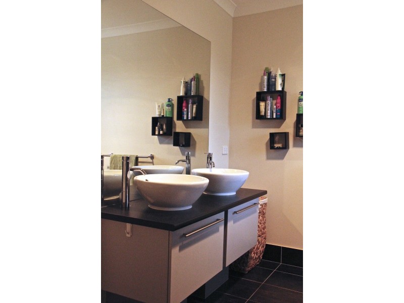 5 Saddle Court, Maiden Gully VIC 3551