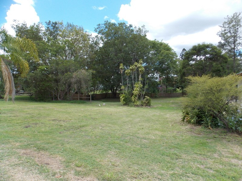 27 North Street, North Ipswich QLD 4305