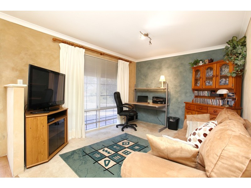 30 Casuarina Dr, Halls Head WA 6210