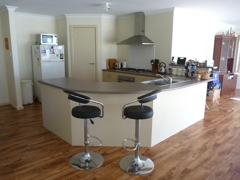 9B  McGonnell Rd, Mckail WA 6330