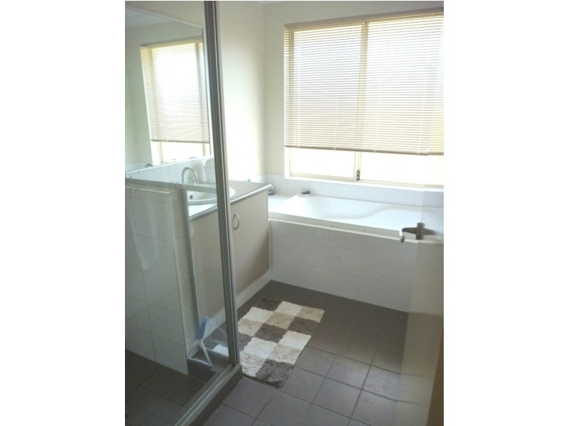 9B  McGonnell Rd, Mckail WA 6330