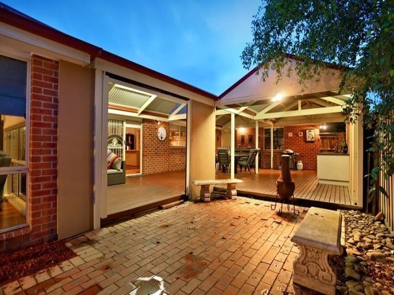 4 Ellen Road, Narre Warren South VIC 3805