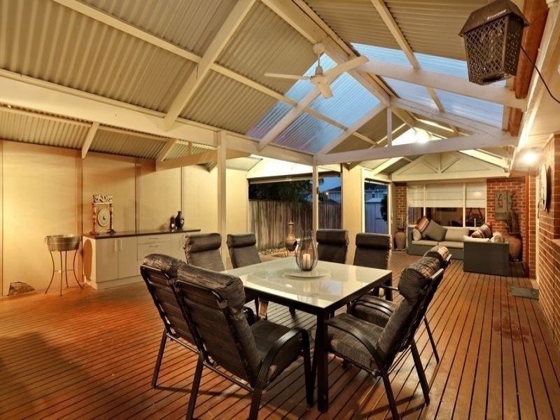 4 Ellen Road, Narre Warren South VIC 3805