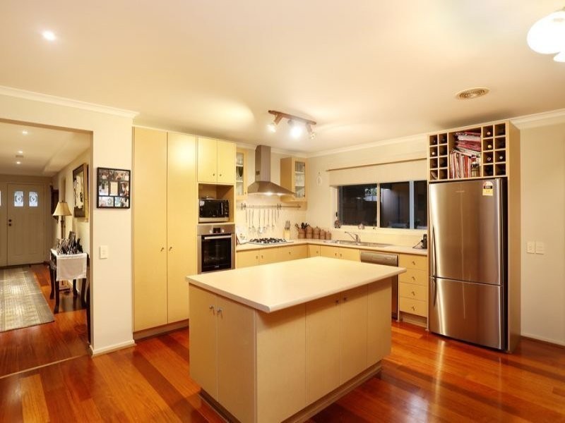 4 Ellen Road, Narre Warren South VIC 3805