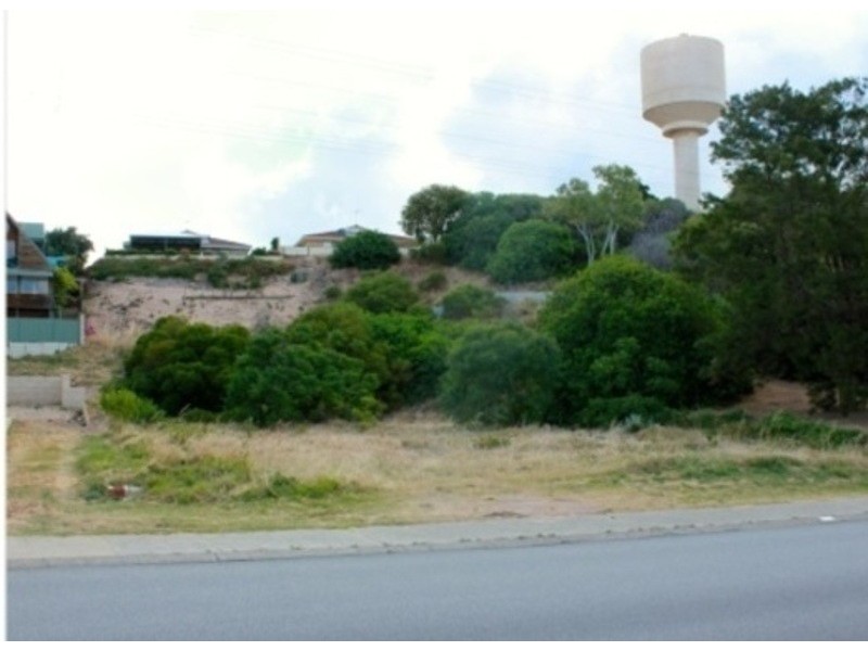 71A Leighton Road, Halls Head WA 6210