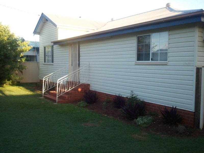 43 Dodds St, Margate QLD 4019