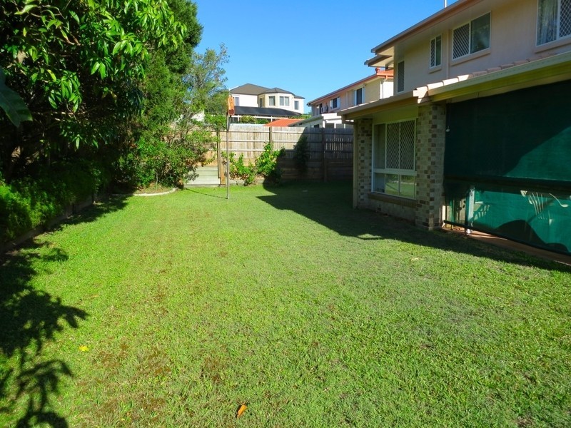 15 Frangipani Place, Stretton QLD 4116