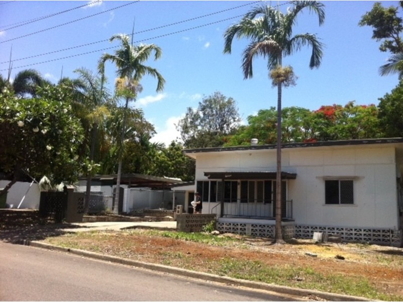 16 Stuart Street, North Ward QLD 4810