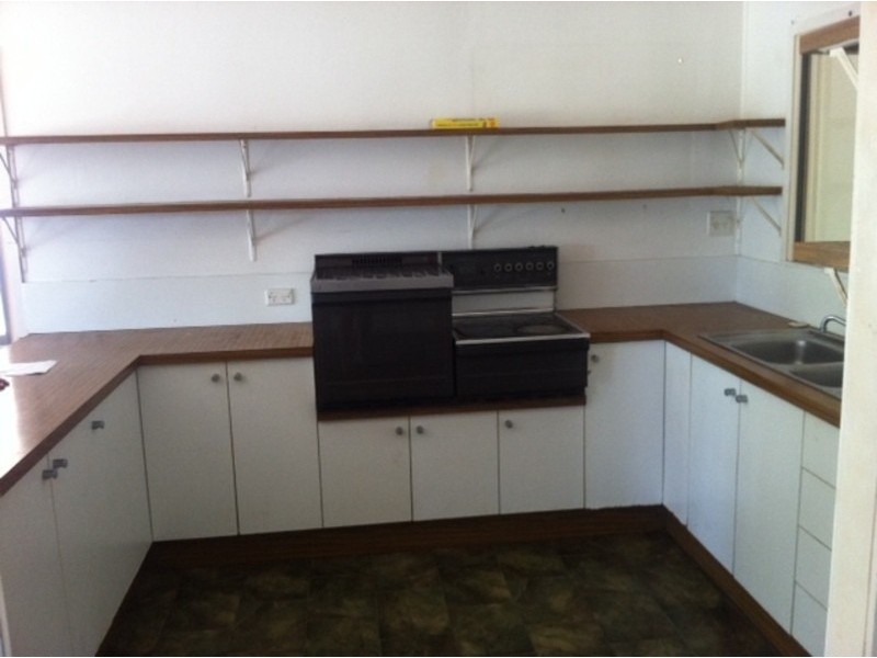 16 Stuart Street, North Ward QLD 4810