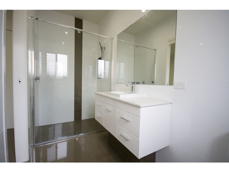 14 Baxton Place, Shailer Park QLD 4128