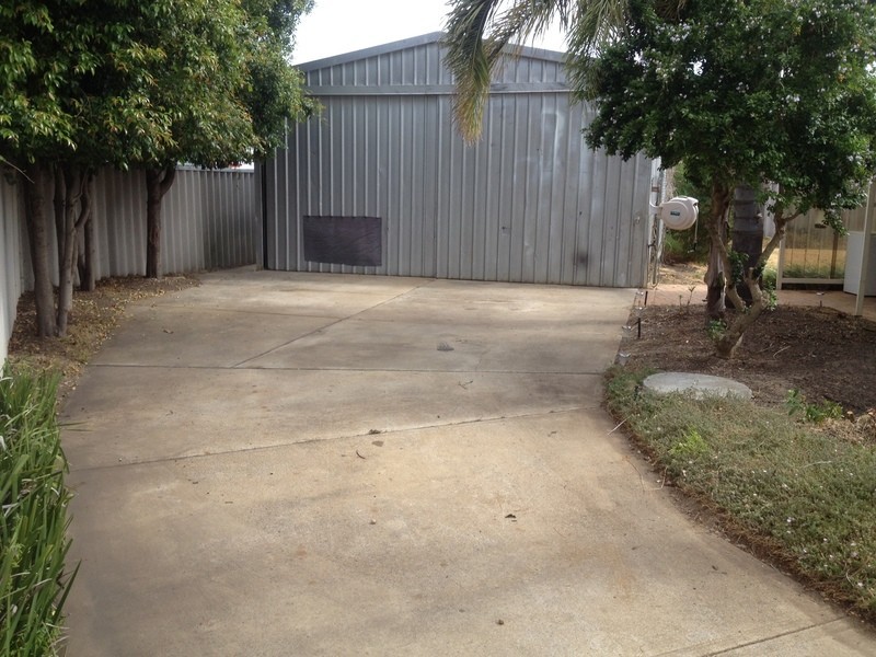 5 Parakeet Place, Greenfields WA 6210