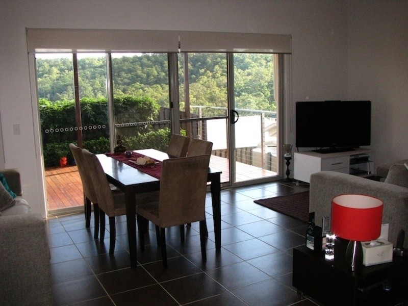 1/12 Diamantina Circuit, Pacific Pines QLD 4211