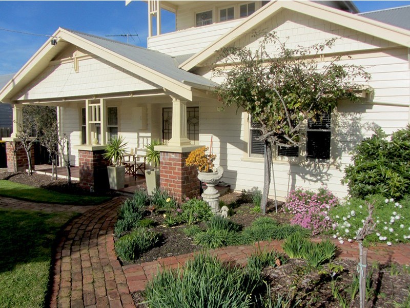 East Geelong VIC 3219