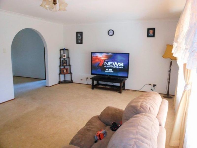 30 Tipperary Lane, Young NSW 2594