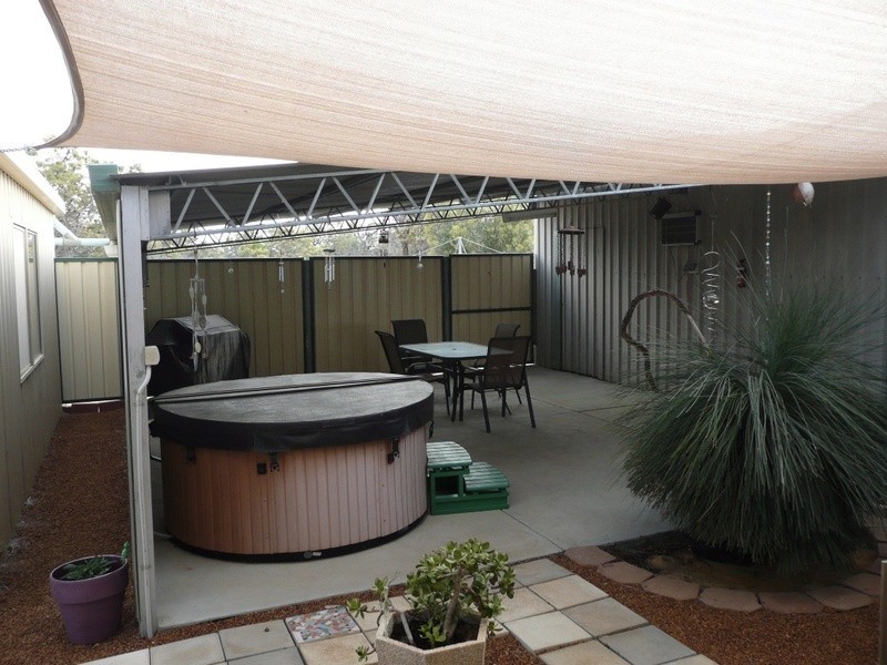 50 Crest View, Lennard Brook WA 6503