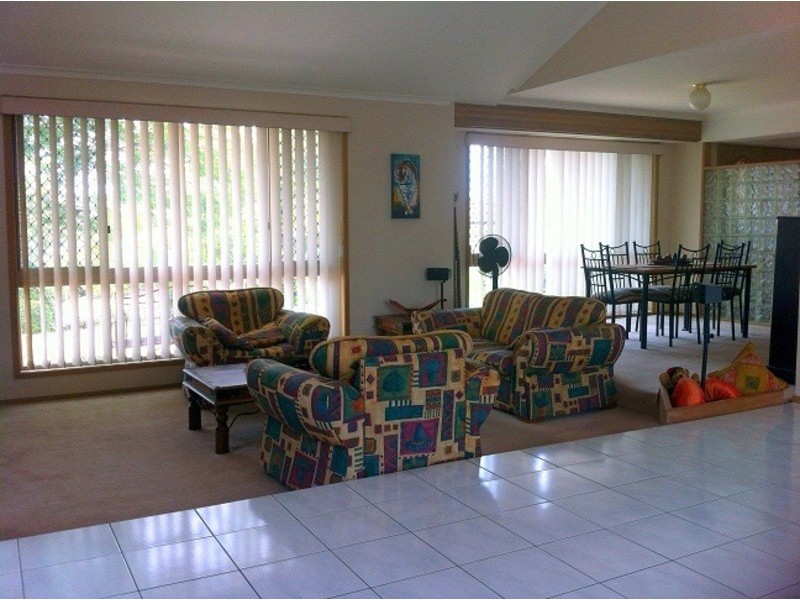 7  Lalina Street, Middle Park QLD 4074