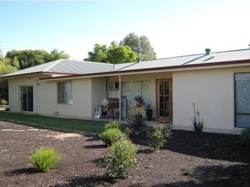 231 Newton Road, Loxton SA 5333