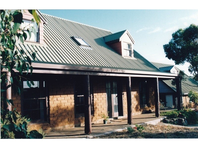 20 Dene Avenue, Victor Harbor SA 5211