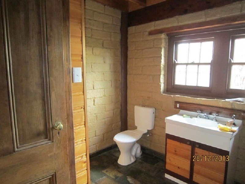 20 Dene Avenue, Victor Harbor SA 5211