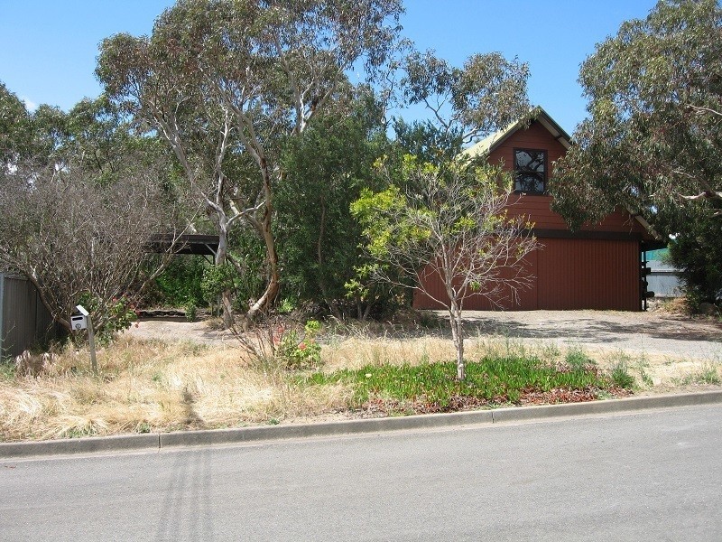 20 Dene Avenue, Victor Harbor SA 5211