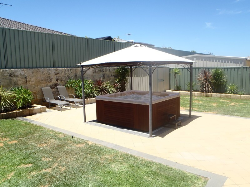 8  Snowdonia Link, Merriwa WA 6030