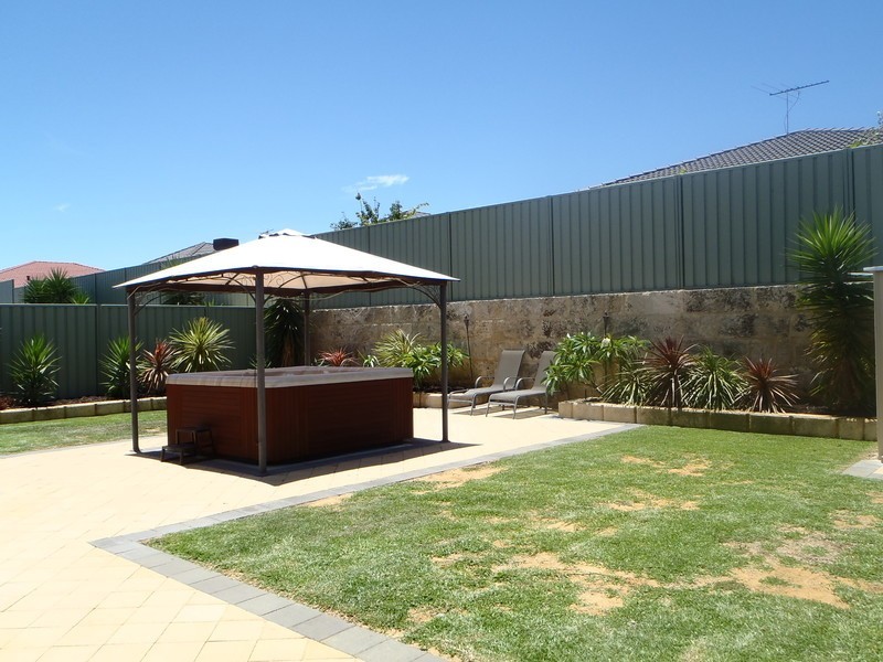 8  Snowdonia Link, Merriwa WA 6030