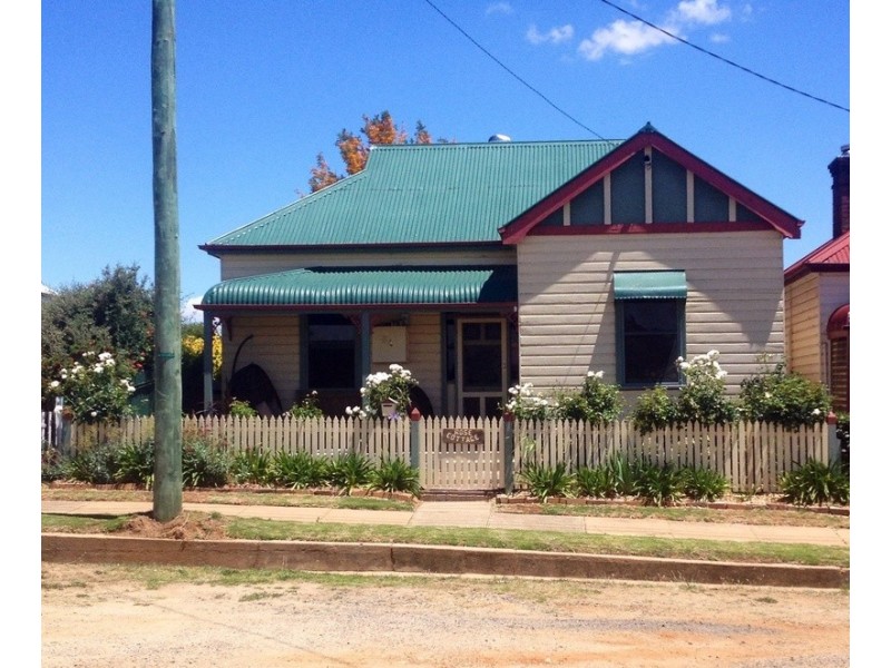 34 Clarke street, Harden NSW 2587