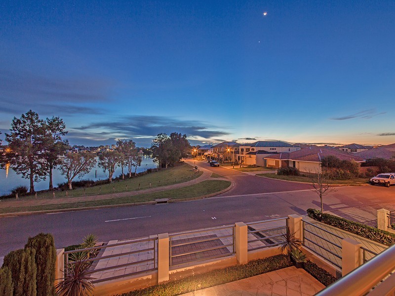 4 Dakota Ave, Maylands WA 6051