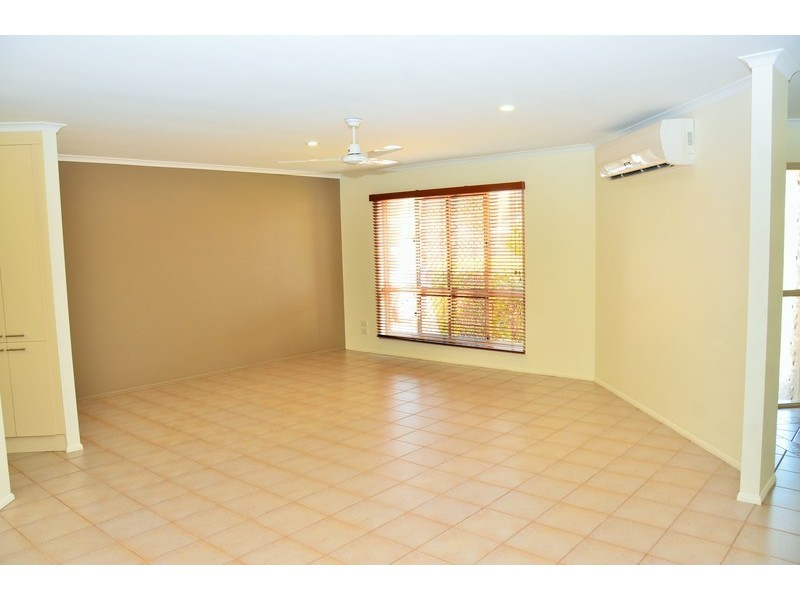 21 Southern Cross Drive, Avoca QLD 4670